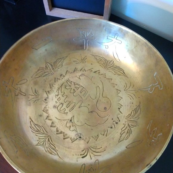 Vintage brass Chinese bowl - Picture 5 of 8